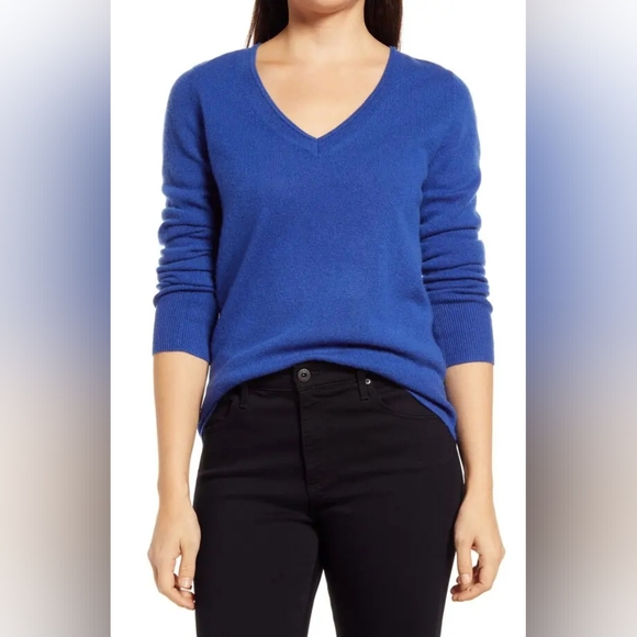 Style & Co. Sweaters - 🏝Style & Co. Royal Blue V-Neck Sweater